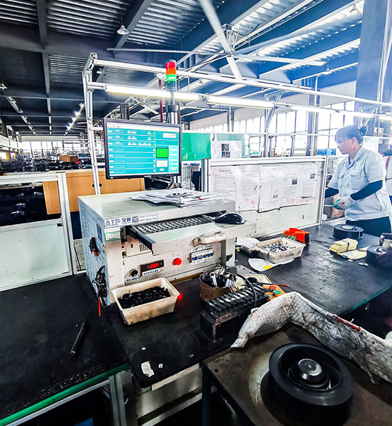 艾普智能—風(fēng)機(jī)電機(jī)測(cè)試系統(tǒng)應(yīng)用現(xiàn)場(chǎng)