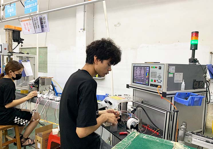 無刷電機(jī)測(cè)試臺(tái)應(yīng)用現(xiàn)場(chǎng)