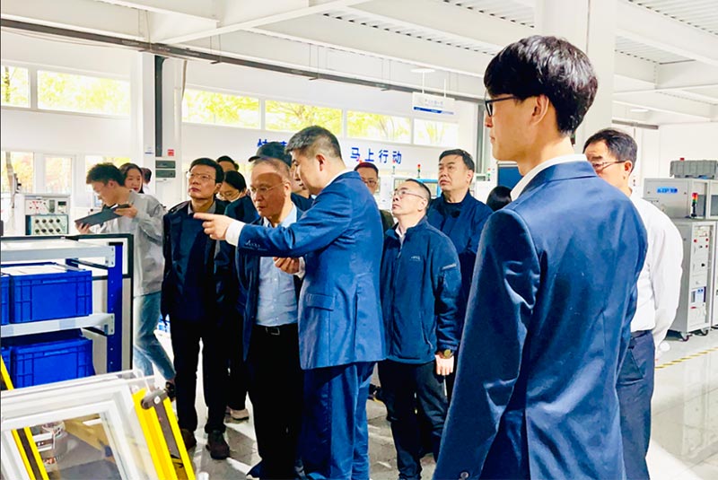 深化合作丨中國電器工業(yè)協(xié)會(huì)微電機(jī)分會(huì)八屆四次理事會(huì)一行到艾普智能參觀交流—AIP艾普